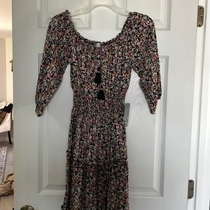 Women dress